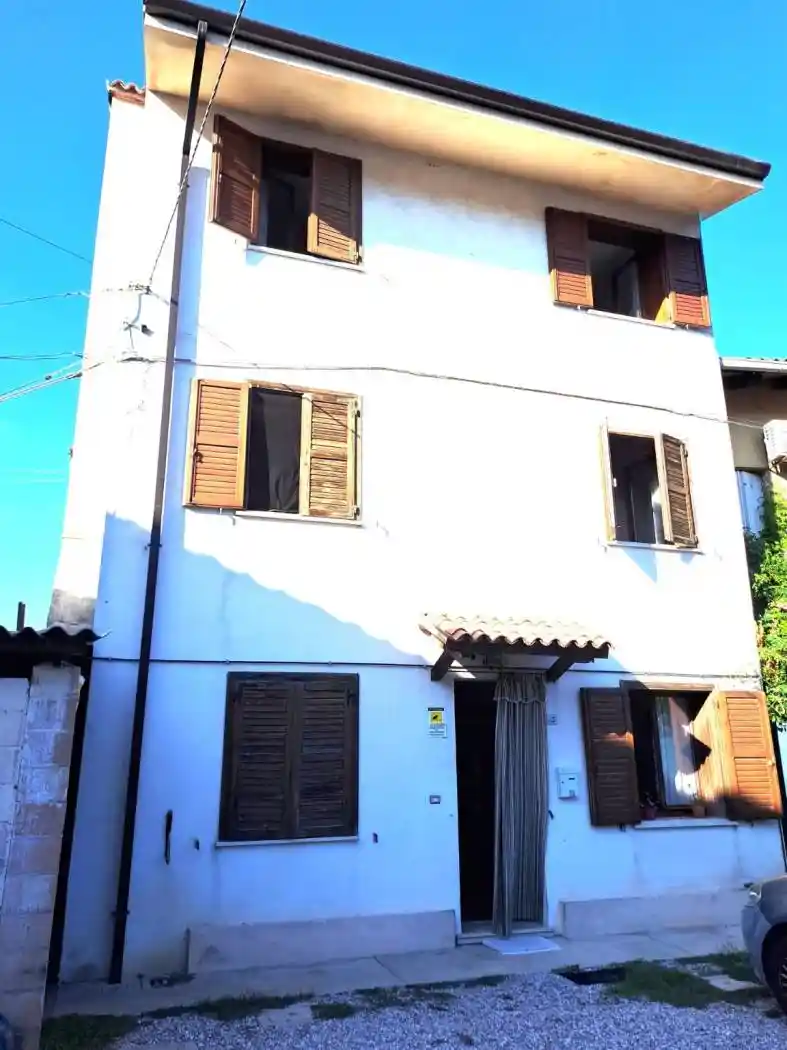 Casa indipendente in vendita a Rivignano Teor