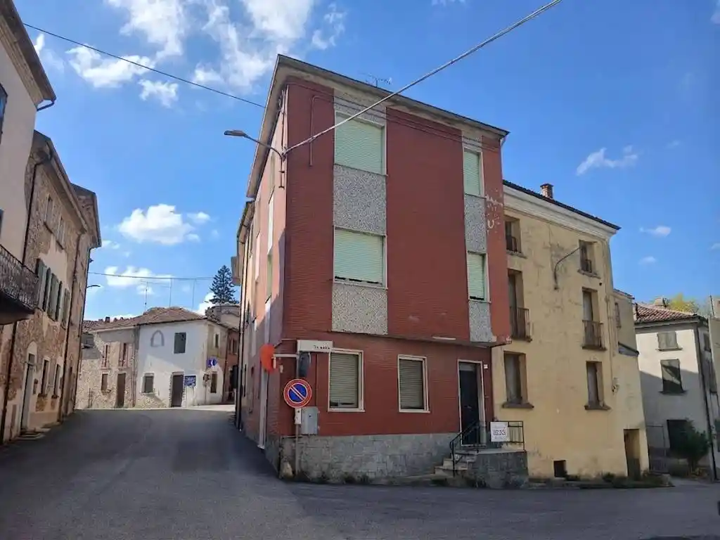 Casa indipendente in vendita a Montalto Pavese