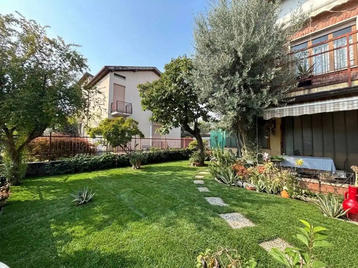 Villa in vendita a Stezzano
