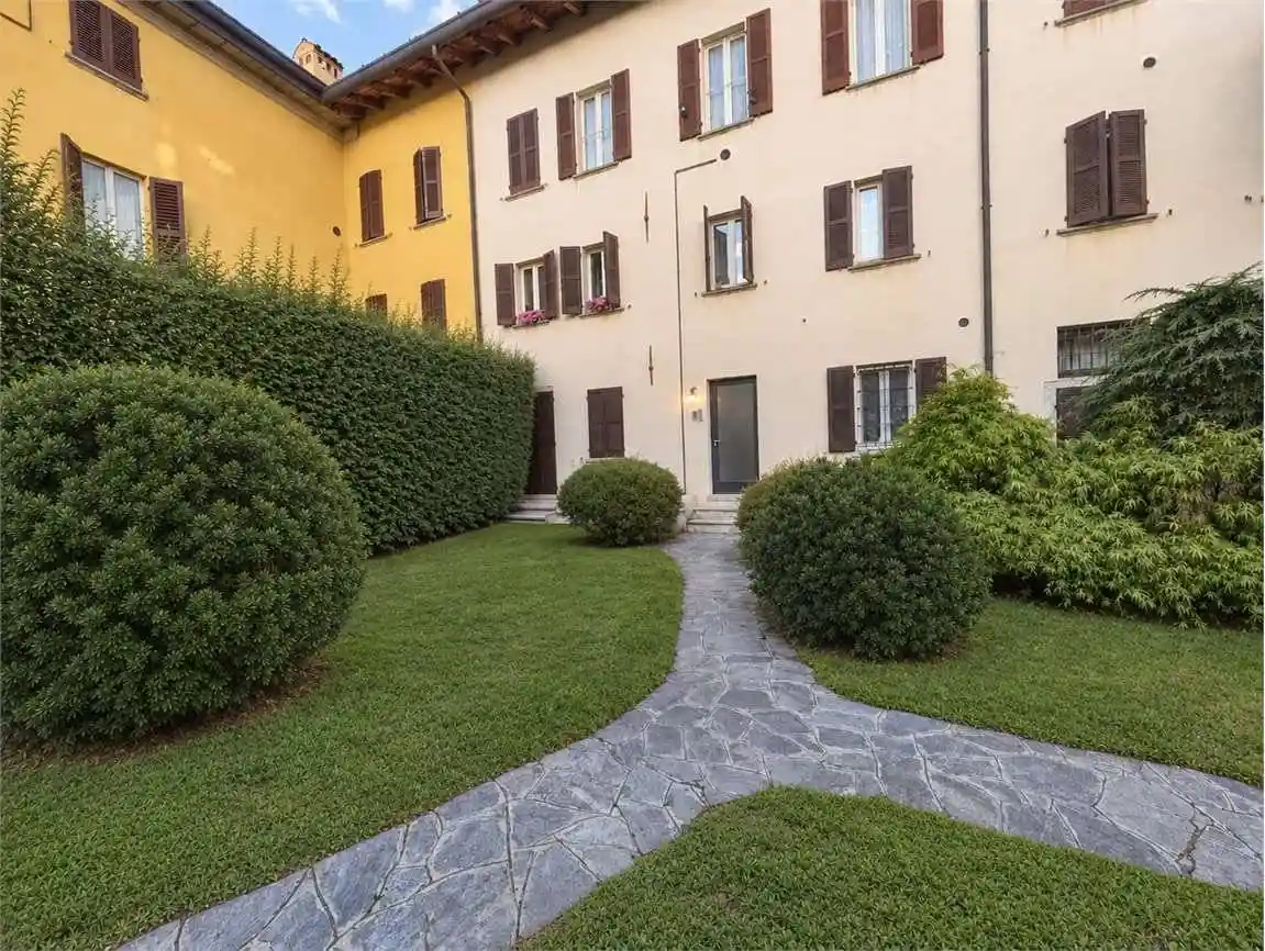 Appartamento in vendita a Oggiono