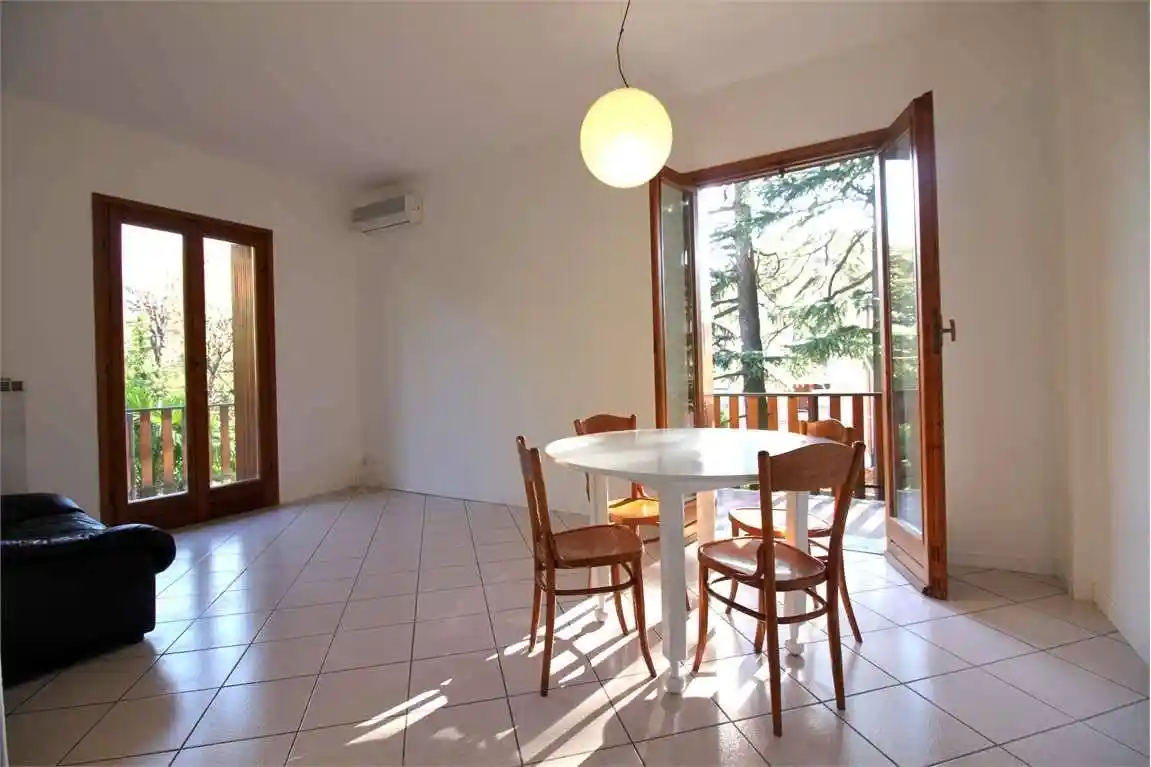 Appartamento in affitto a Cernobbio