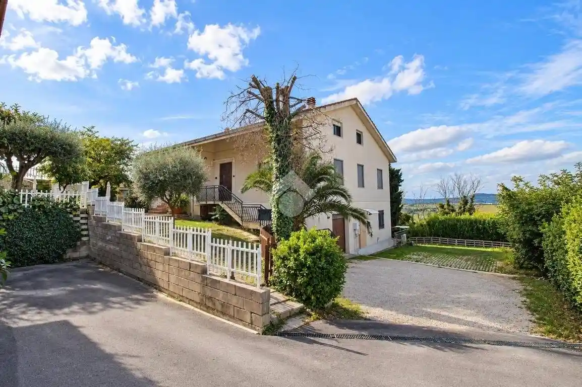 Villa in vendita a Recanati