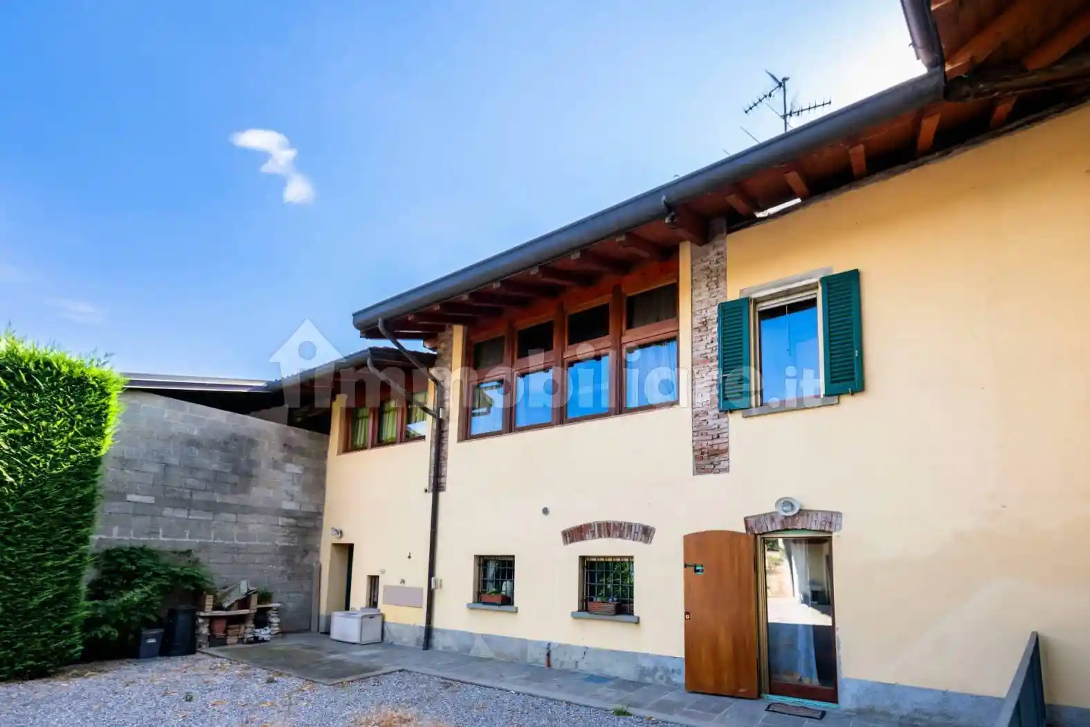 Rustico - Casale in vendita a Treviolo