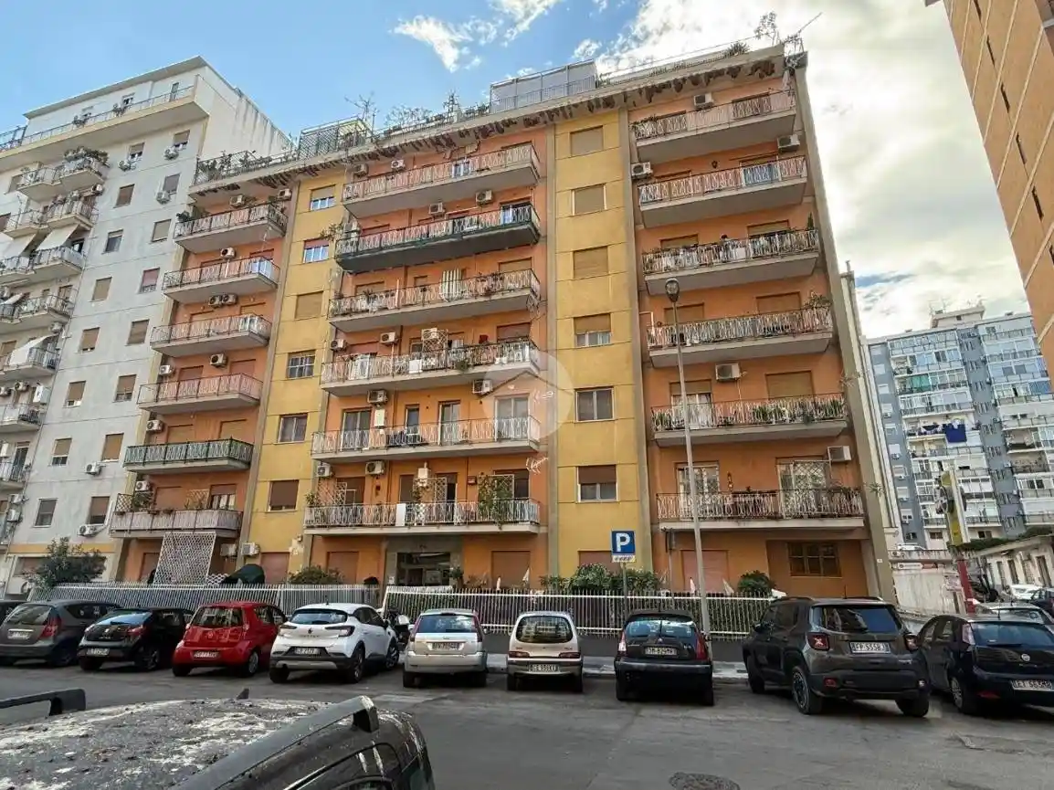 Appartamento in vendita a Palermo