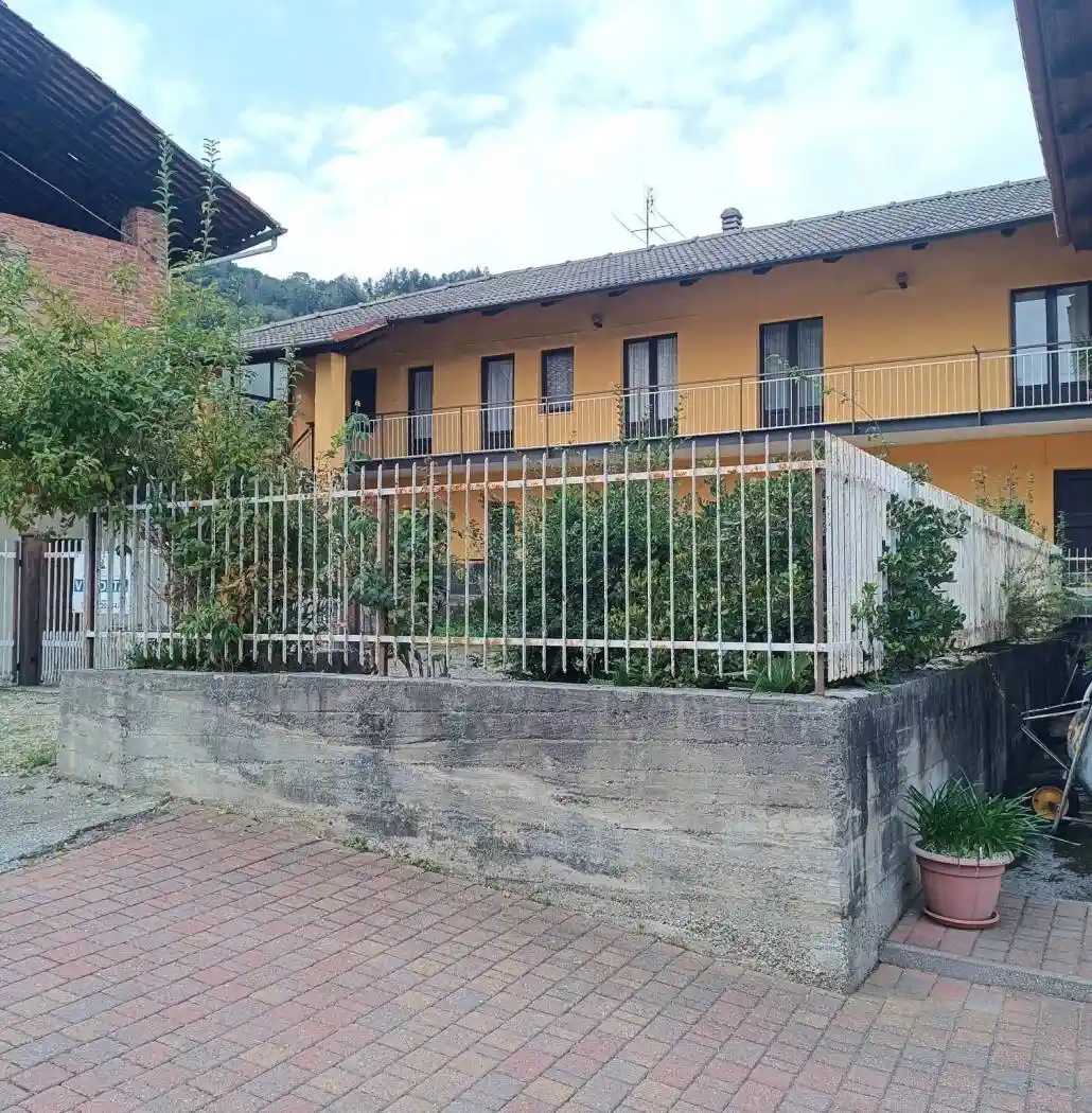 Rustico - Casale in vendita a San Colombano Belmonte