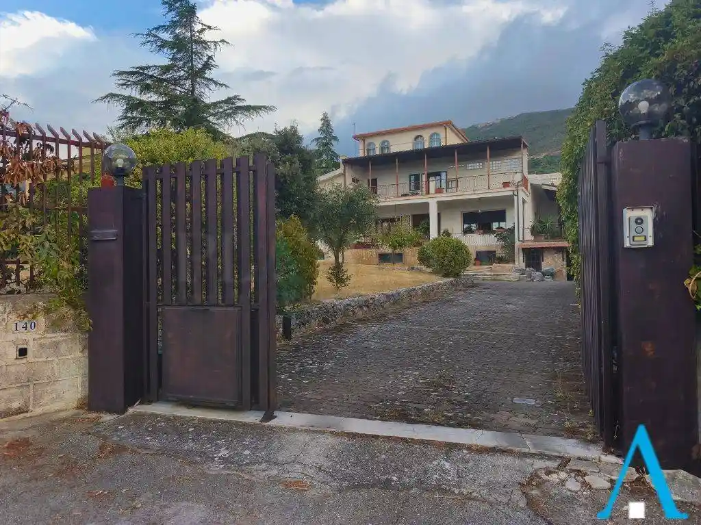 Villa in vendita a San Giovanni Rotondo
