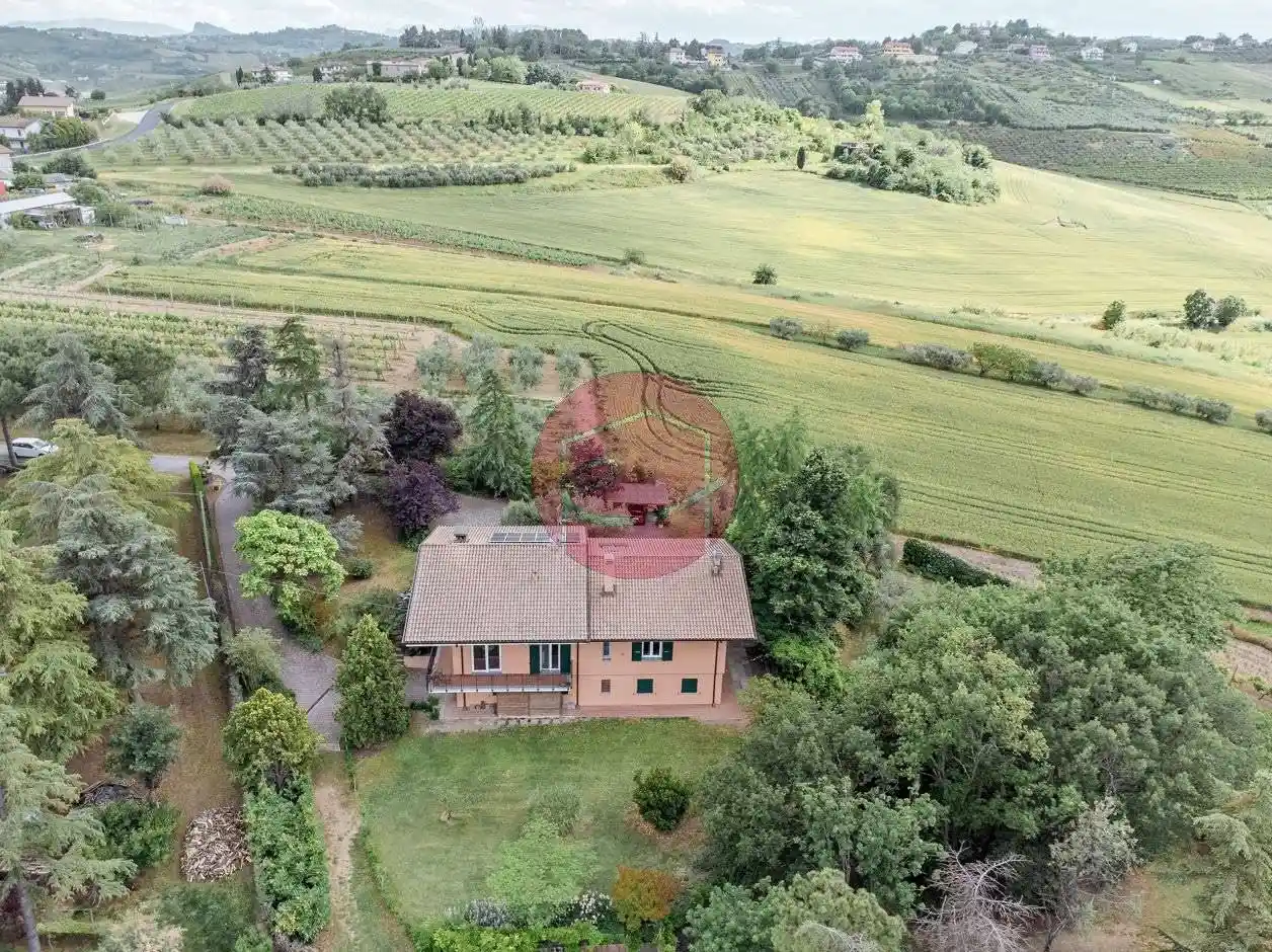 Villa in vendita a Longiano