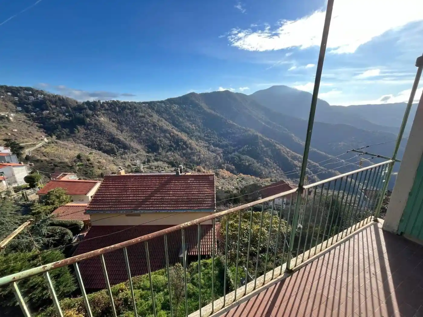 Casa indipendente in vendita a Bajardo