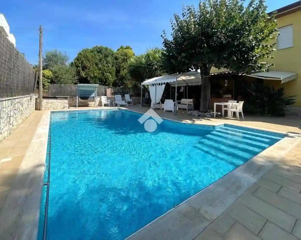 Villa - foto 5