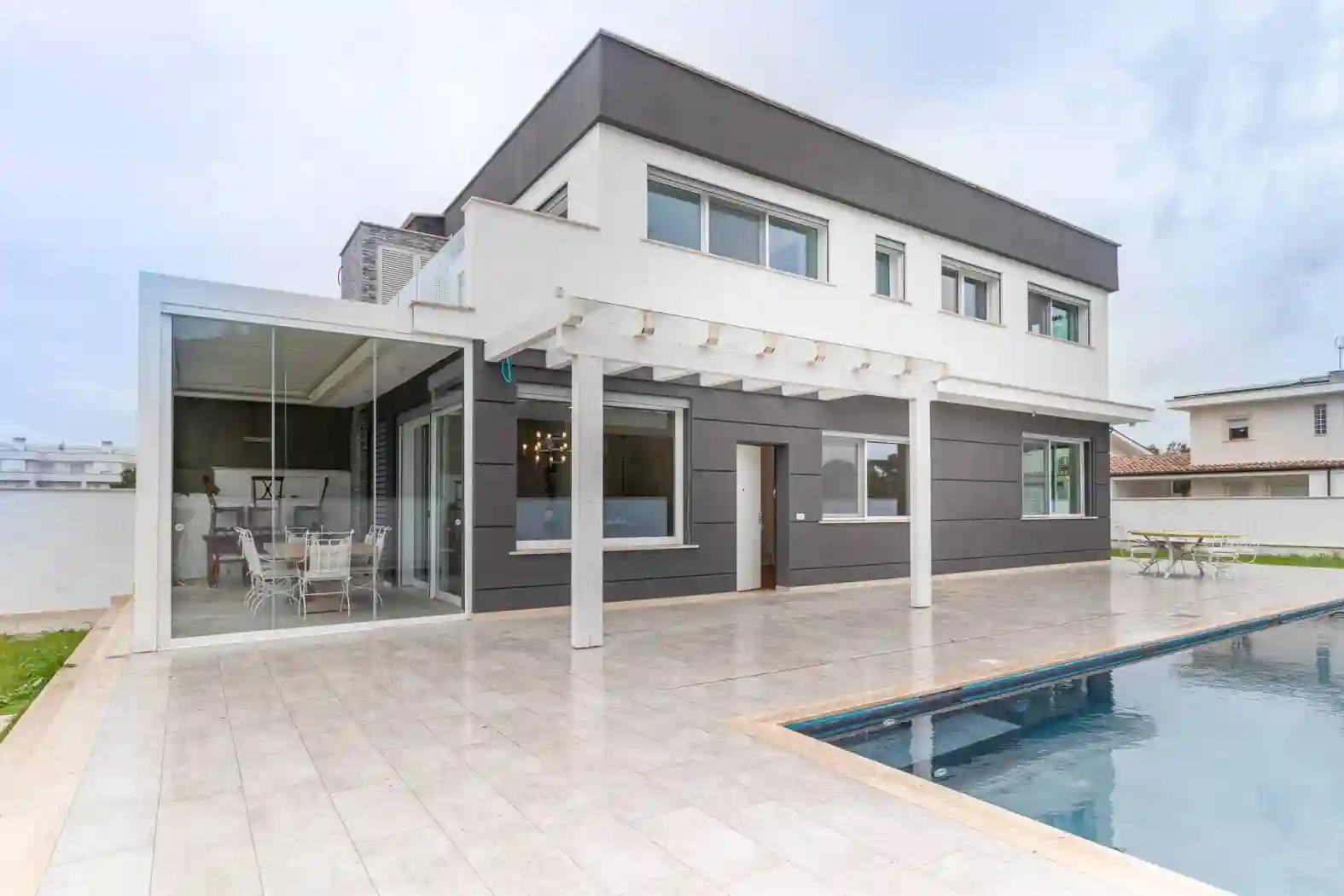Villa - foto 2