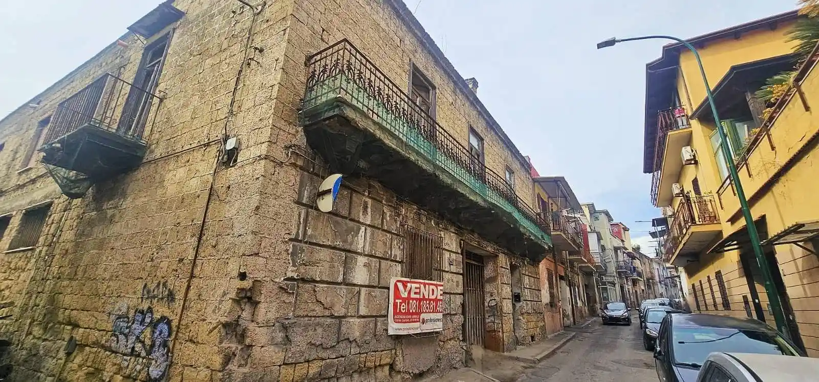 Palazzo - Edificio in vendita a Casoria