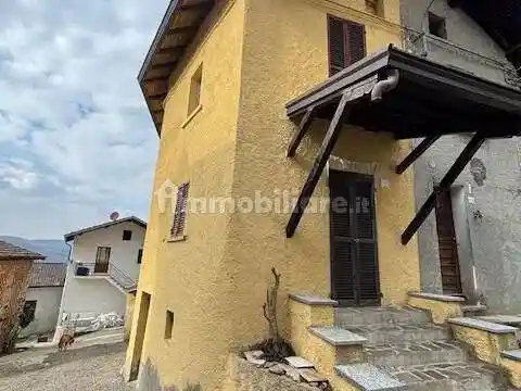 Villa in vendita a Ferriere