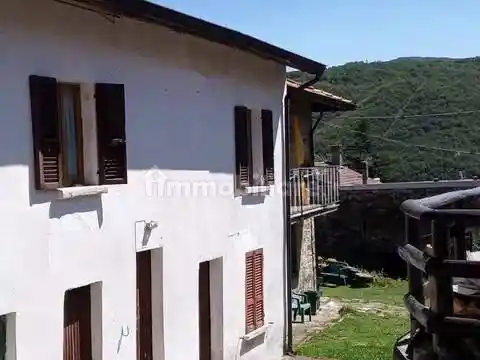 Villa in vendita a Ferriere