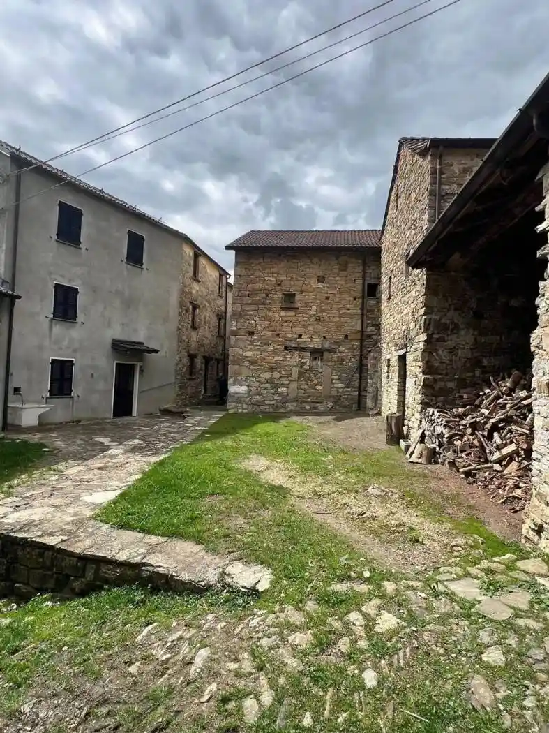 Villa in vendita a Ferriere