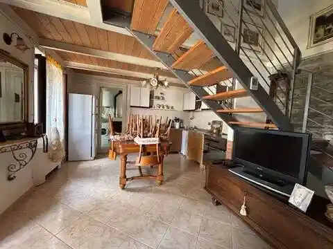 Villa in vendita a Ferriere