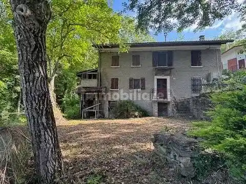 Villa in vendita a Farini