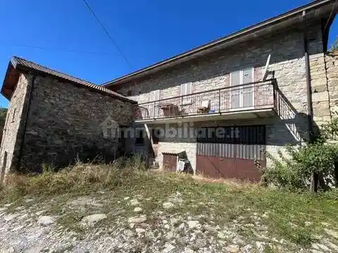 Villa in vendita a Ferriere