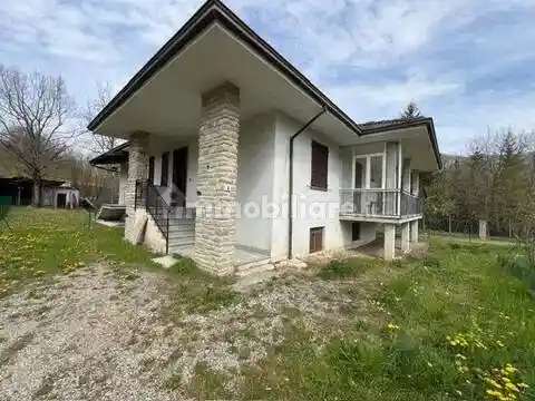 Villa in vendita a Ferriere