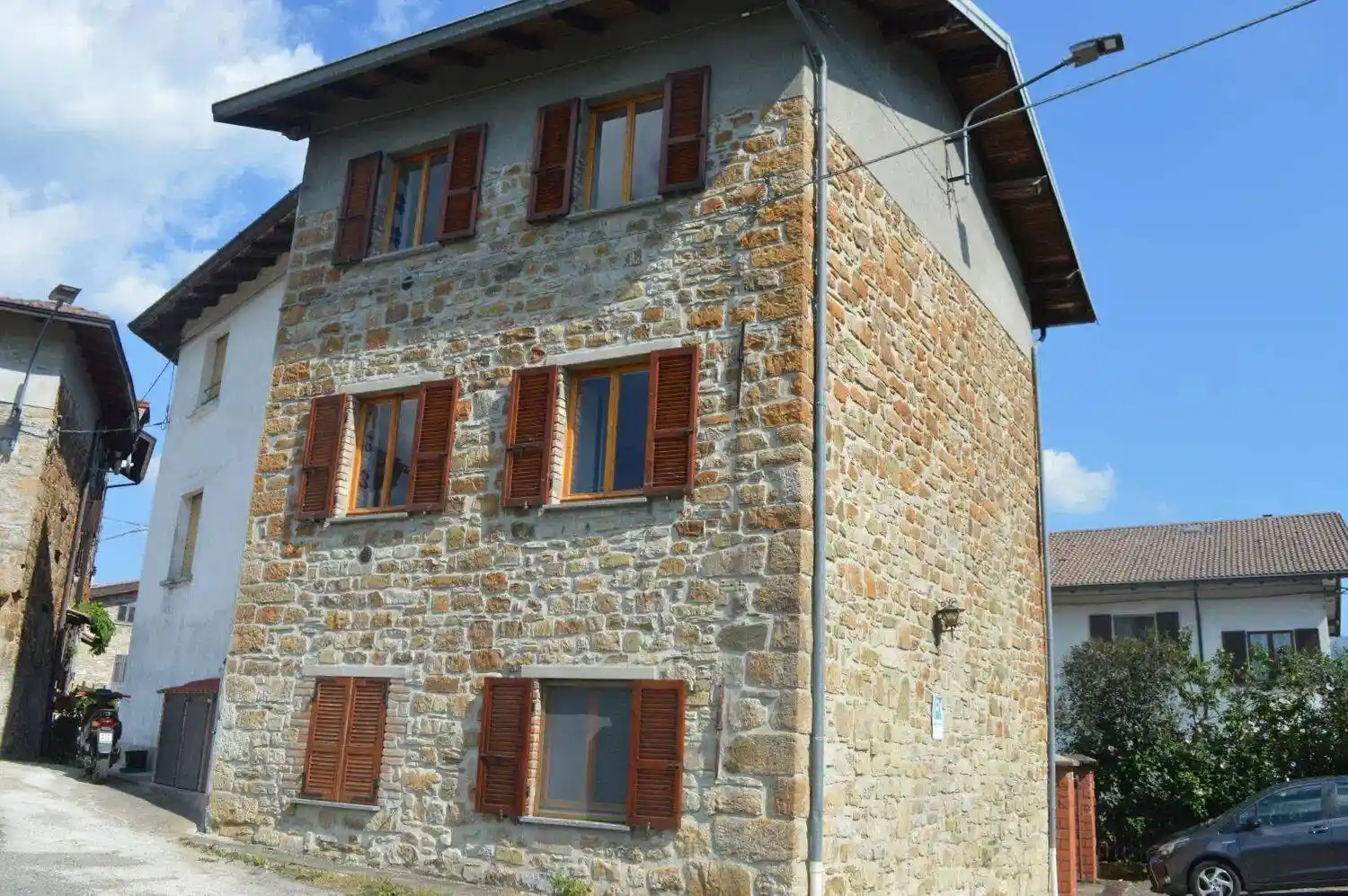Villa in vendita a Ferriere