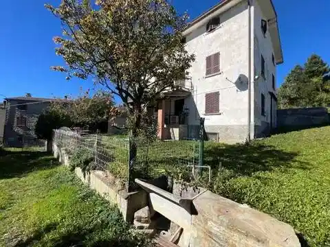 Villa in vendita a Farini