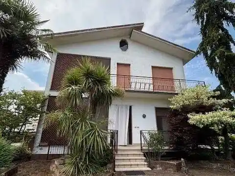 Villa in vendita a Vigolzone