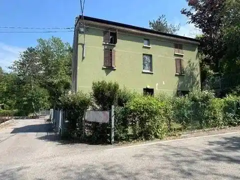 Villa in vendita a Bettola