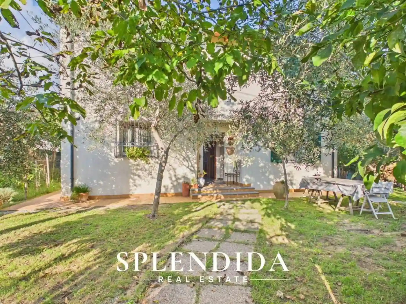 Villa - foto 2