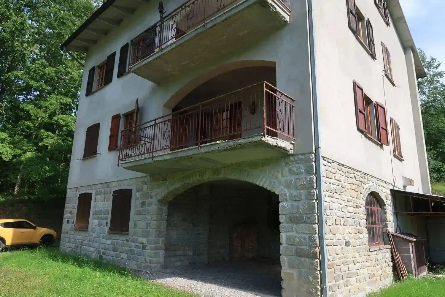 Appartamento in vendita a Ferriere