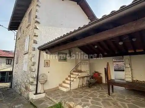 Villa in vendita a Ferriere