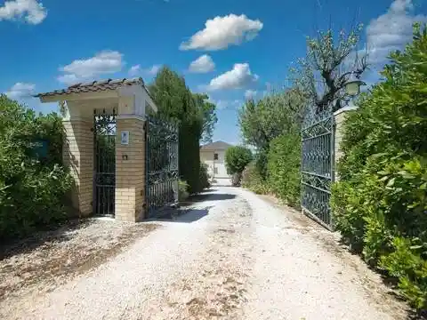 Villa in vendita a Montegiorgio
