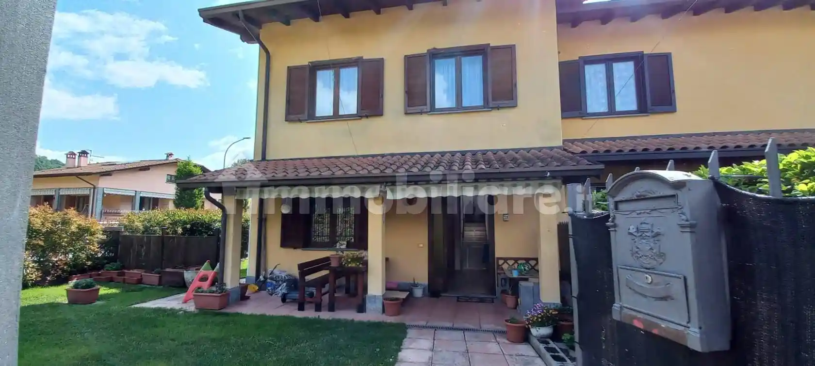 Villetta a schiera in vendita a Cuveglio