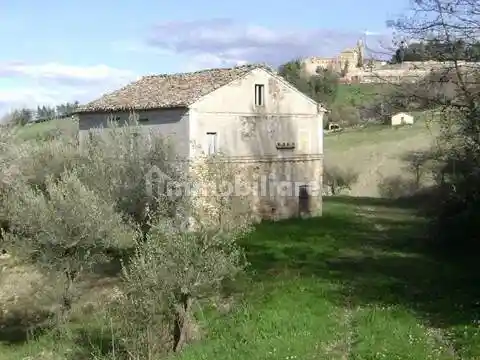 Rustico - Casale in vendita a Loro Piceno