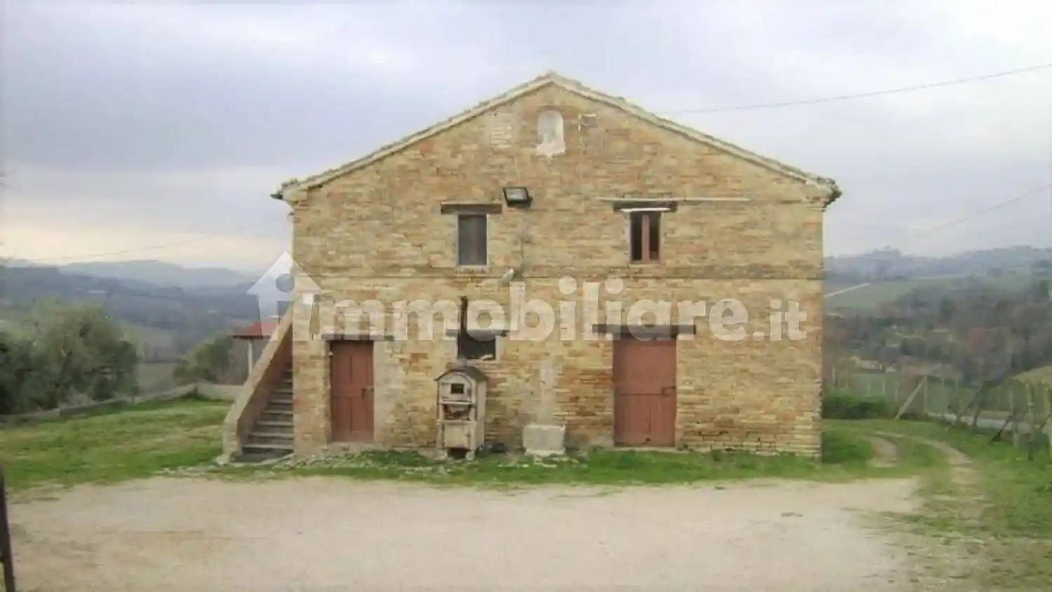Rustico - Casale in vendita a Corridonia