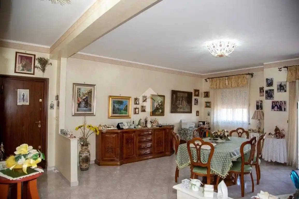 Appartamento in vendita a Palermo