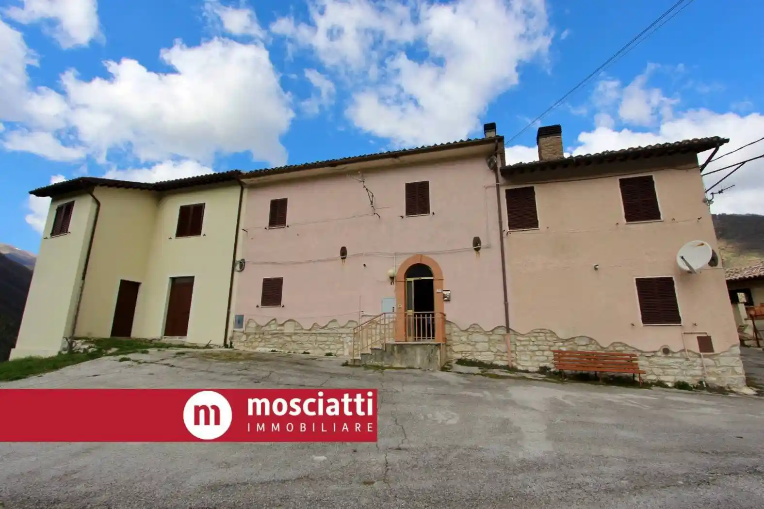 Casa indipendente in vendita a Sefro