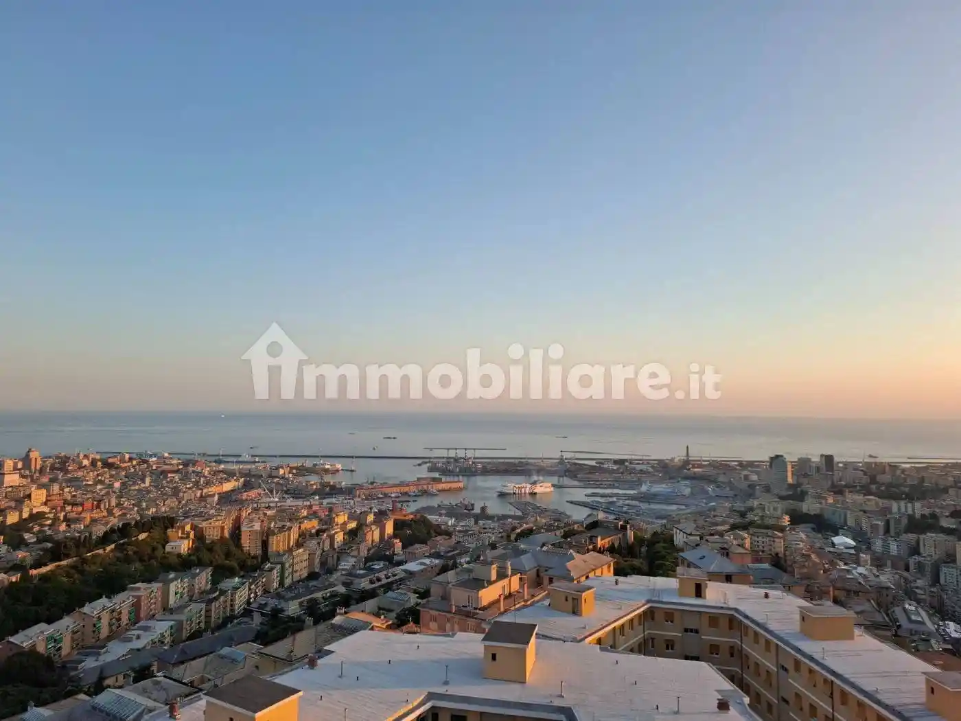 Appartamento in vendita a Genova