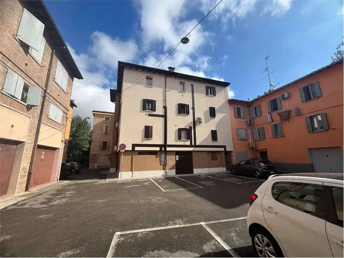 Appartamento in vendita a Modena