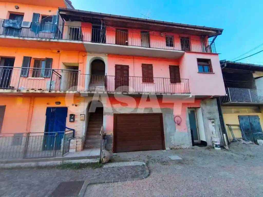 Rustico - Casale in vendita a Cantello