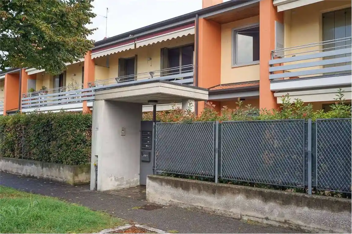Appartamento in vendita a Stezzano
