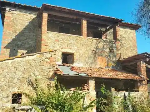 Rustico - Casale in vendita a Bucine