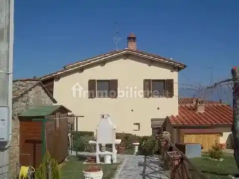 Villa in vendita a Montevarchi