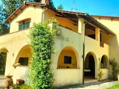 Villa in vendita a Castelfranco Piandisco