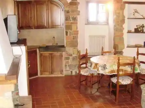 Appartamento in affitto a Bucine