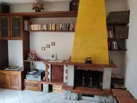 Appartamento in vendita a Bucine