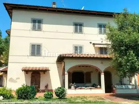 Villa in vendita a Montevarchi