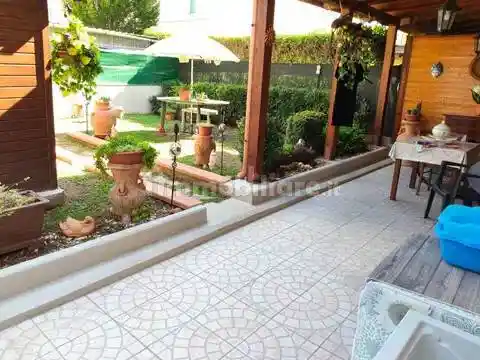 Villa in vendita a Montevarchi