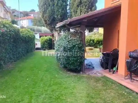 Villa in vendita a Bucine
