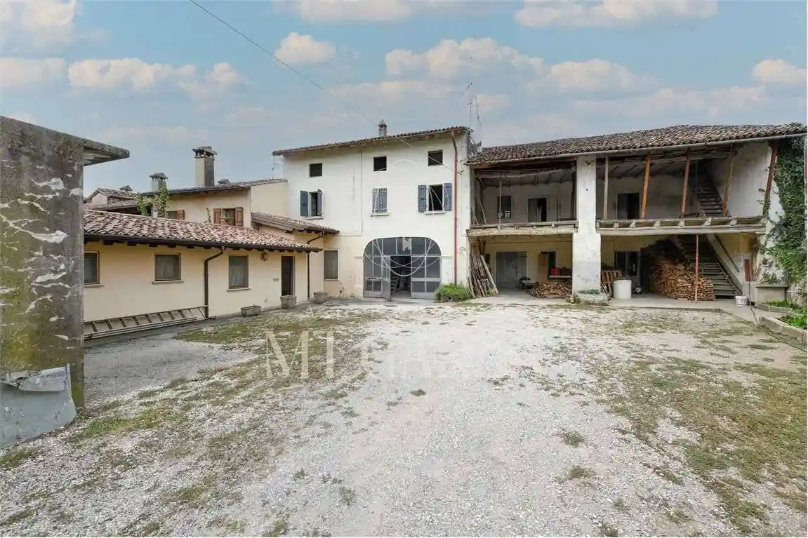 Rustico - Casale in vendita a Lonato del Garda
