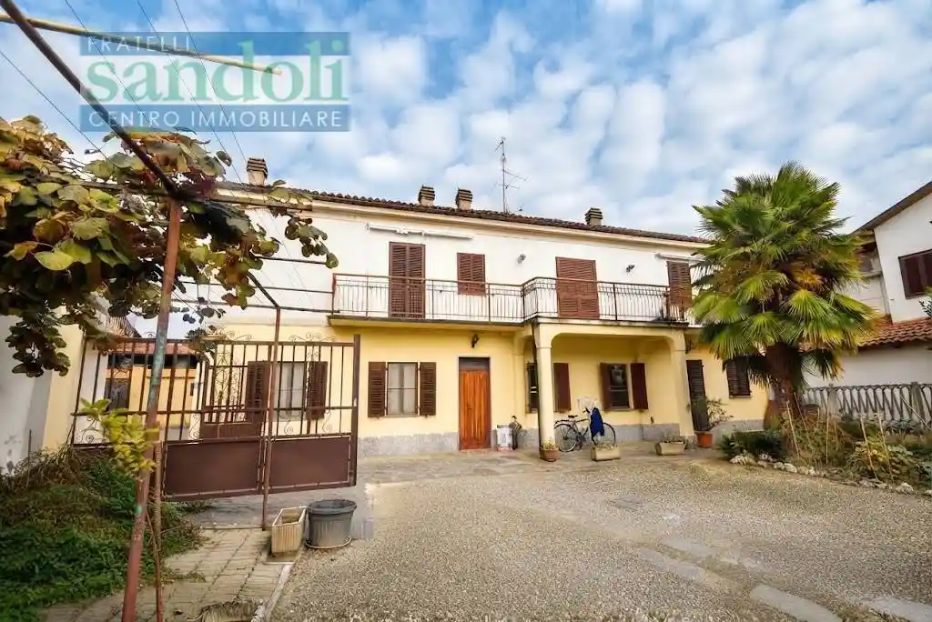 Casa indipendente in vendita a Tricerro
