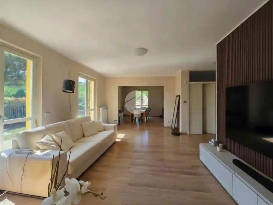 Villa in vendita a Castiglione Tinella